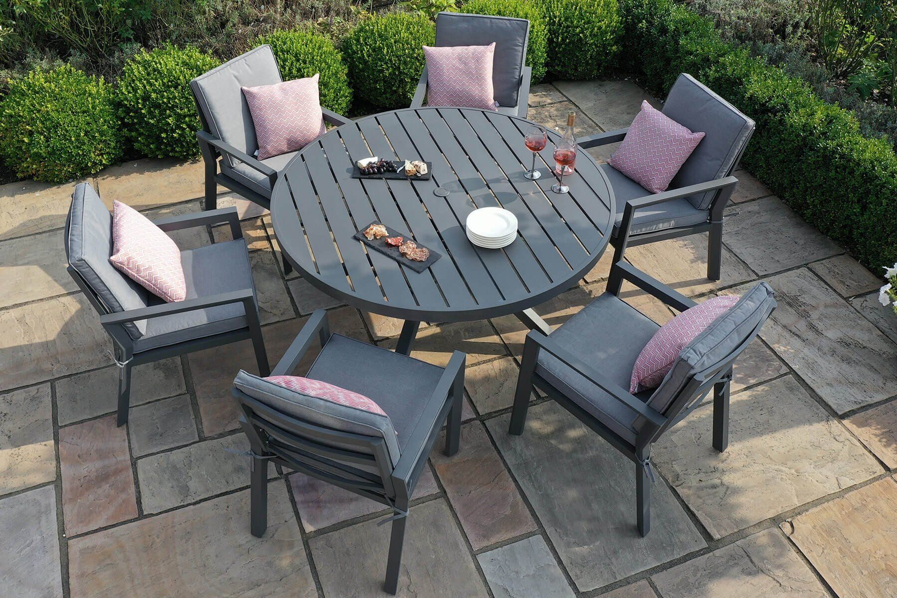 Maze rattan new deals york dining set