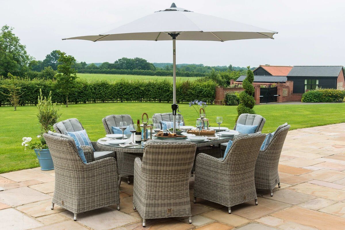 Maze Rattan Oxford 8 Seat Oval Ice Bucket Dining Set With Venice