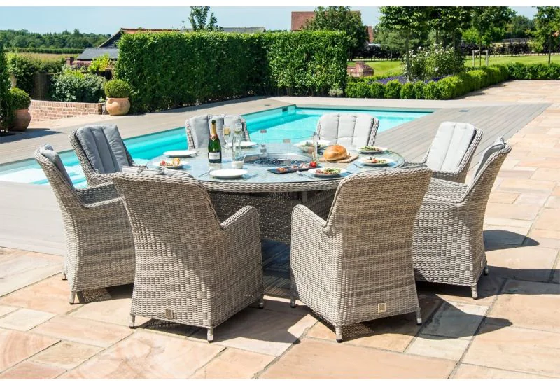 8 seater outlet round outdoor setting