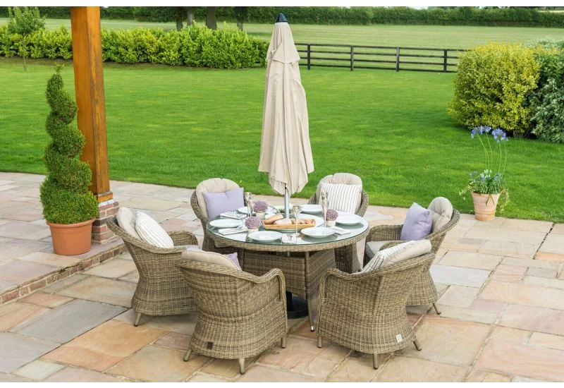 Maze Rattan Winchester 6 Seat Round Heritage Dining Set With Ice