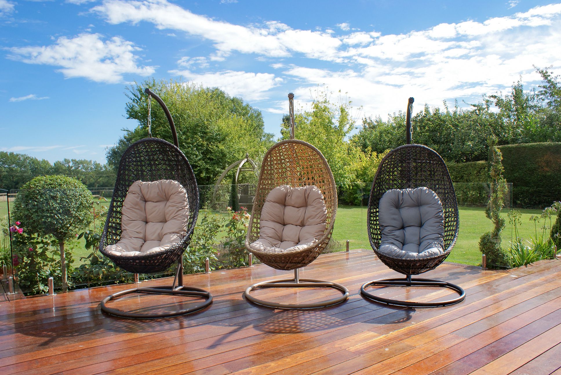 Maze - Malibu Hanging Chair - Rattan